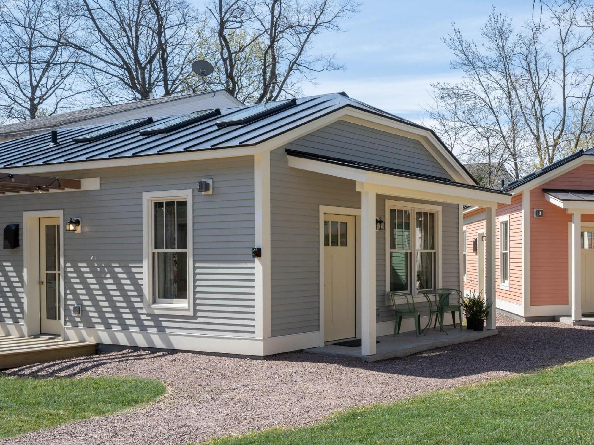 Queen City Bungalow & Cottages Burlington Extérieur photo